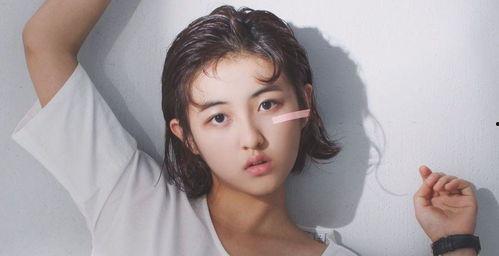 张子枫私下爆料视频,揭秘明星真实一面  第2张